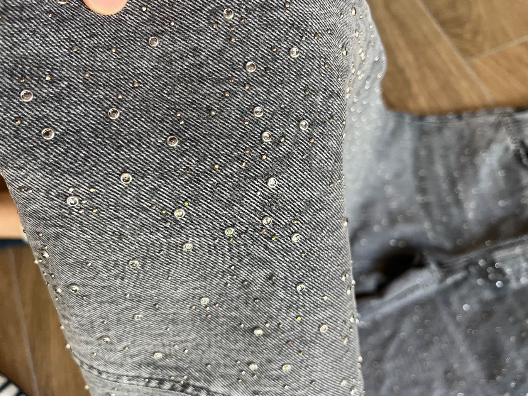 Zara Jeans: Jeans noir avec strass, ZARA, taille 36 – D'occasion à Hauterive NE par Lipal 5