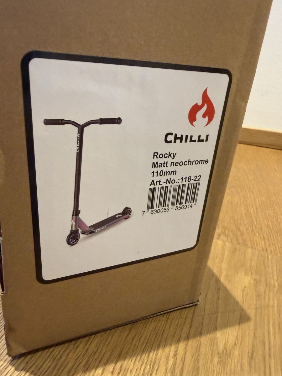 Chilli Kickboard: Chilli Pro Scooter Neochrome - Originalverpackt – Neu und originalverpackt aus Willisau von killerplauze 2