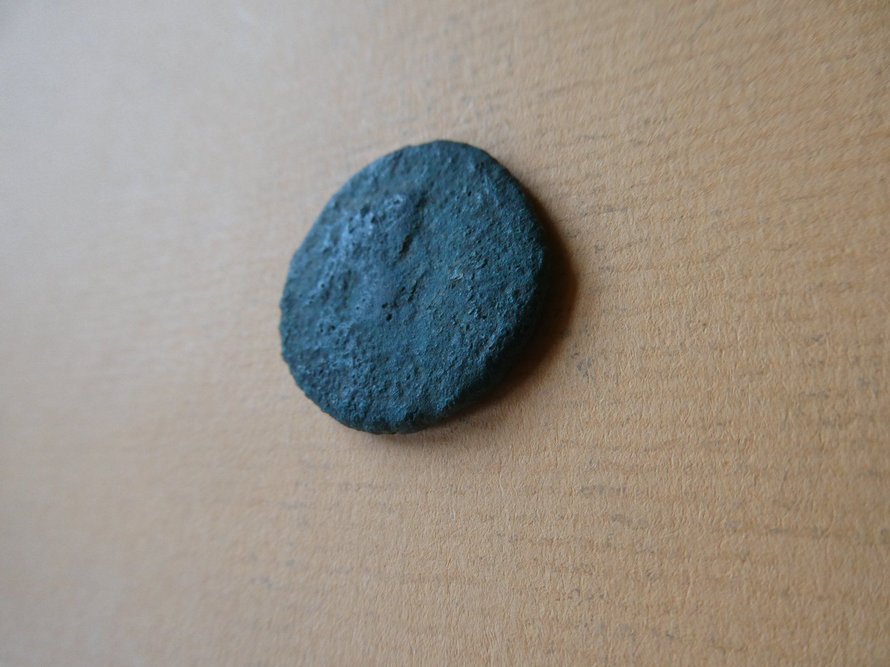 Alle Münzen: grosse uralte Bronzemünze  24 mm     8.10 g – Gebraucht aus Hinterforst von Rohusri 1