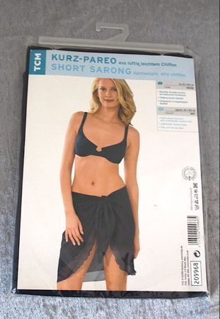 Neu, Kurze Pareo,Farbe: Marine ,Gr. ca. 60 x 160 cm.