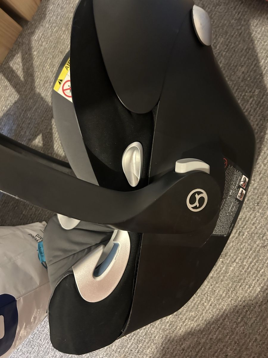Cybex Seggiolini per auto: Siège auto Cybex noir-gris – Usato da St-Prex venduto da mar_f6t6 2