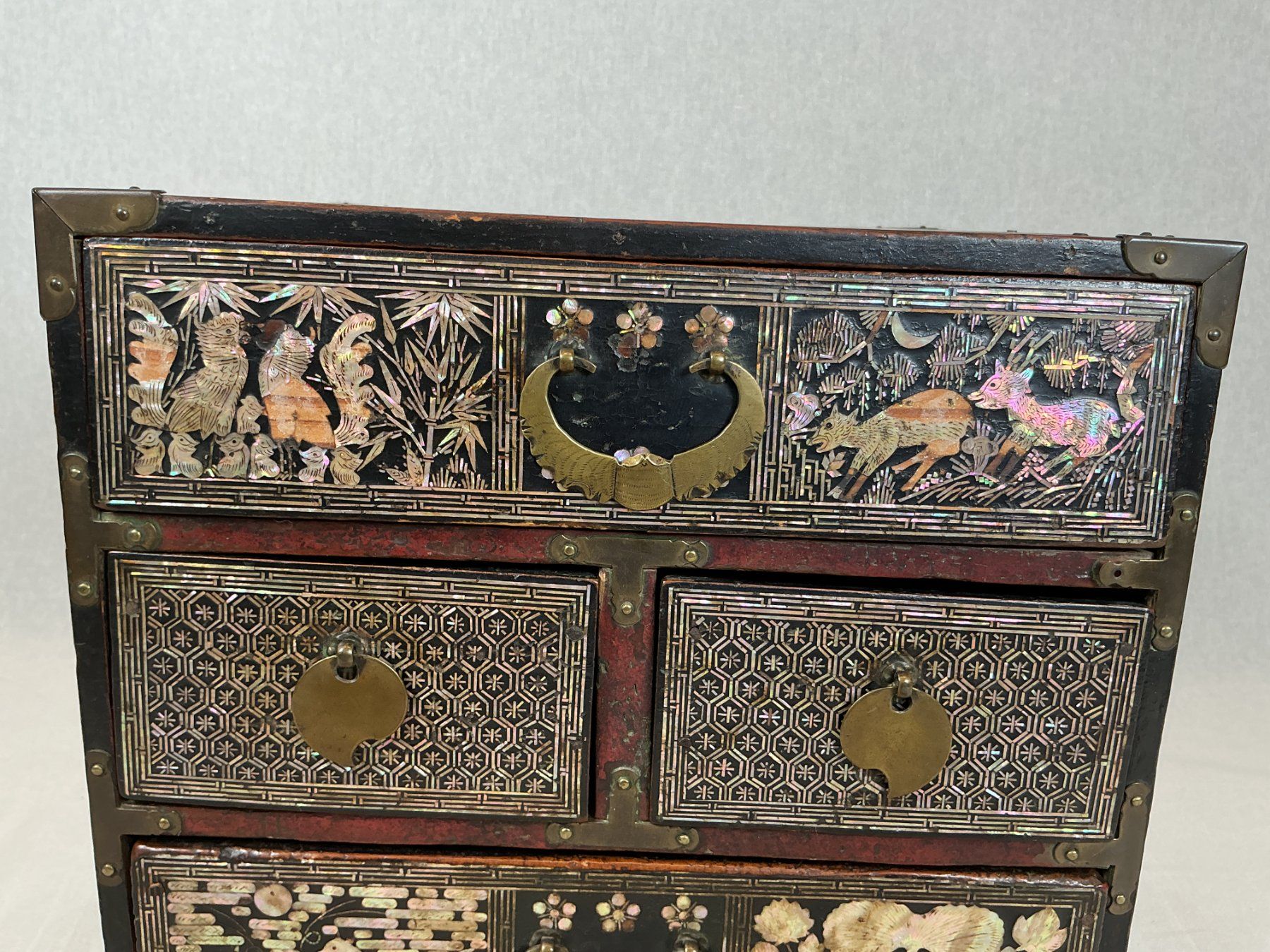 Commodes: KOMMODE Antik aus Korea – D'occasion à Richterswil par Restwert_Richterswil 8