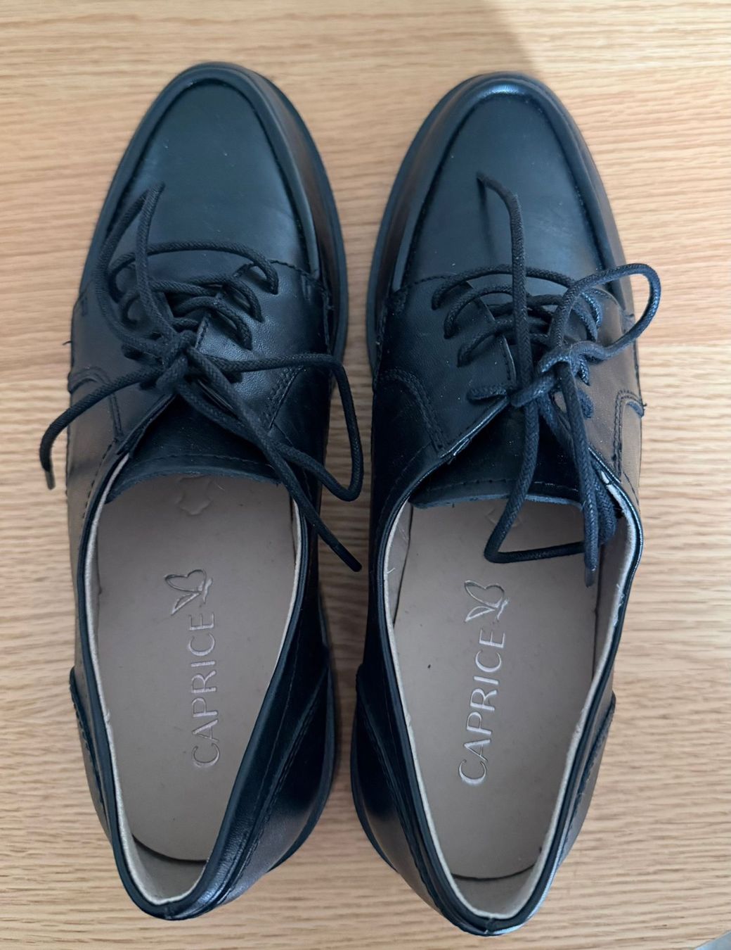 Scarpe da donna: Caprice Halbschuhe gr 41 schwarz neuwertig – Usato da Nussbaumen AG venduto da brigitebardot 3