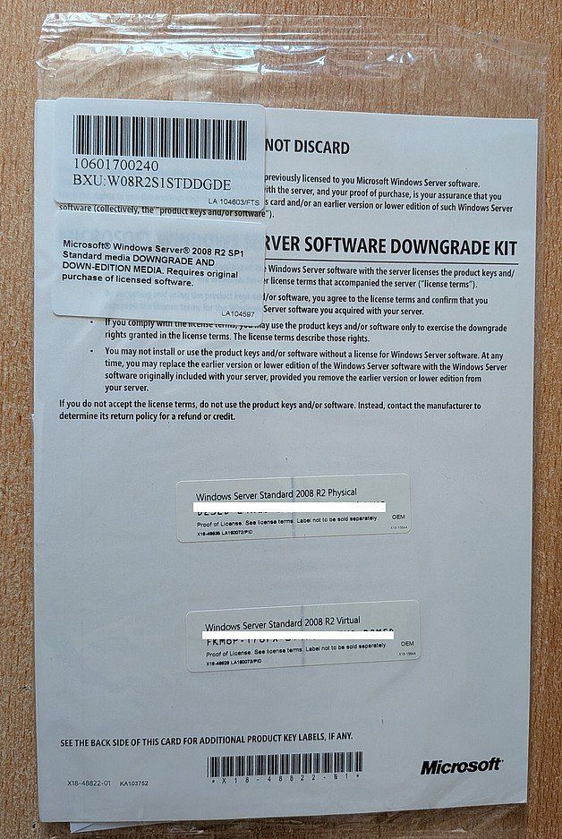Microsoft Software: DVD Fujitsu Windows Server 2008 R2 SP1 avec licences – Nuovo e nell'imballaggio originale da Cernier venduto da Poussetofiol 1