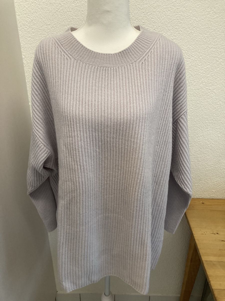 Maglioni & Felpe: Kuscheliger Oversize-Pullover, Katia Serafini – Usato da Thalwil venduto da helvetaki