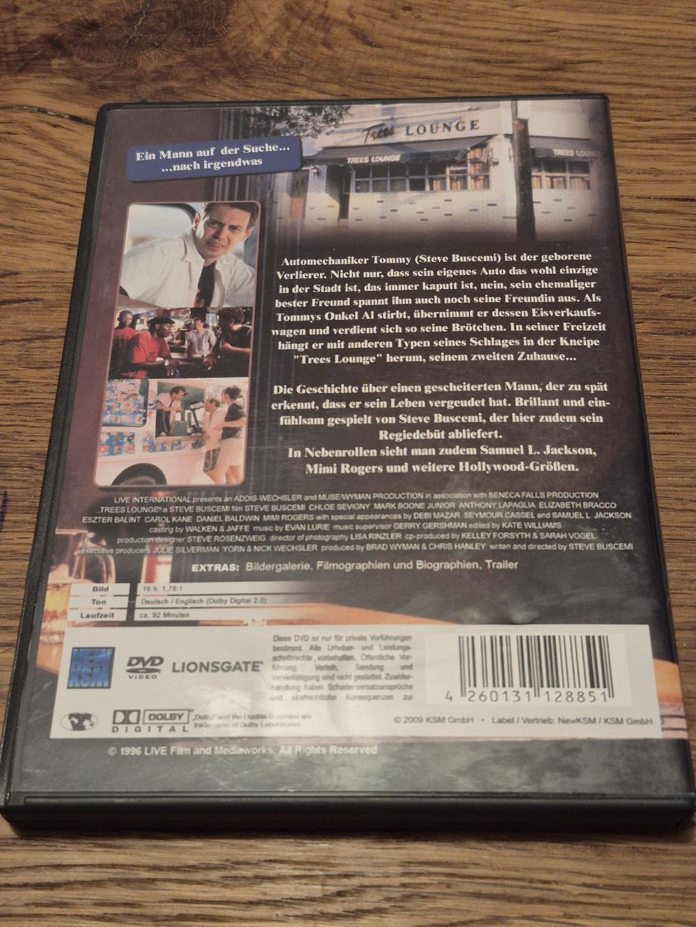 Tutti i DVDs: Trees Lounge - Steve Buscemi (DVD) – Usato da Oberembrach venduto da giu_7ksd 1