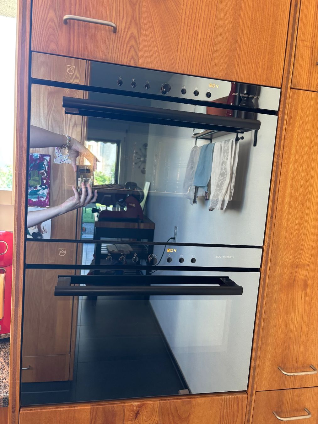 V-Zug Cucine complete: Massivholz Einbauküche mit Geräten – Usato da Spiez venduto da mea01 5