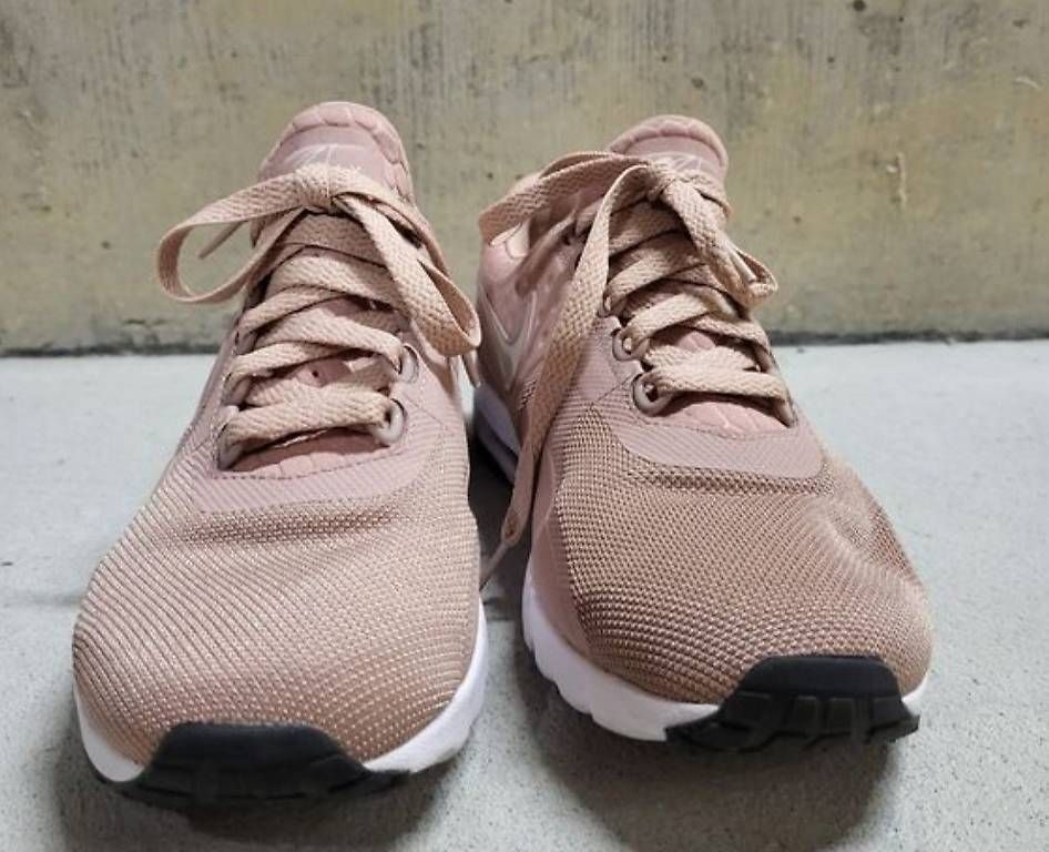 Nike Chaussures femmes: Nike Air Max Zero Damen Sneaker – D'occasion à Winkel par aivahmolina 3
