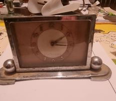 Art déco Tischuhr Wecker Uhr Chrom
