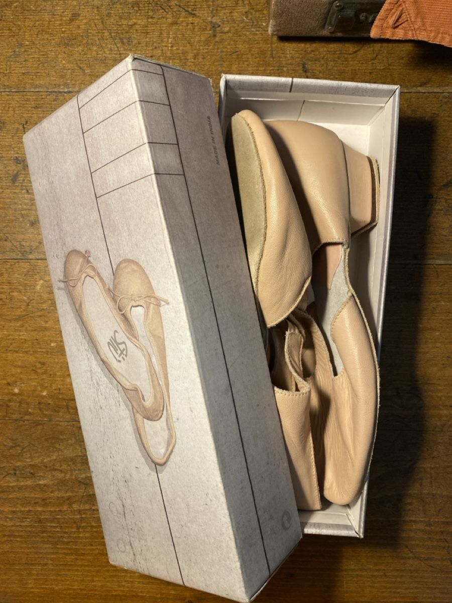 Scarpe da donna: Tanzschuhe/ballettschuhe – Usato da Zürich venduto da Freuerei 4