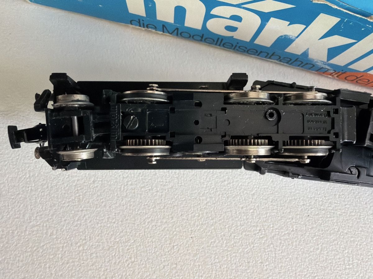 Märklin Modellini di ferrovie: Märklin Krokodil 3356 – Difettoso da Grellingen venduto da Toyhamster 2