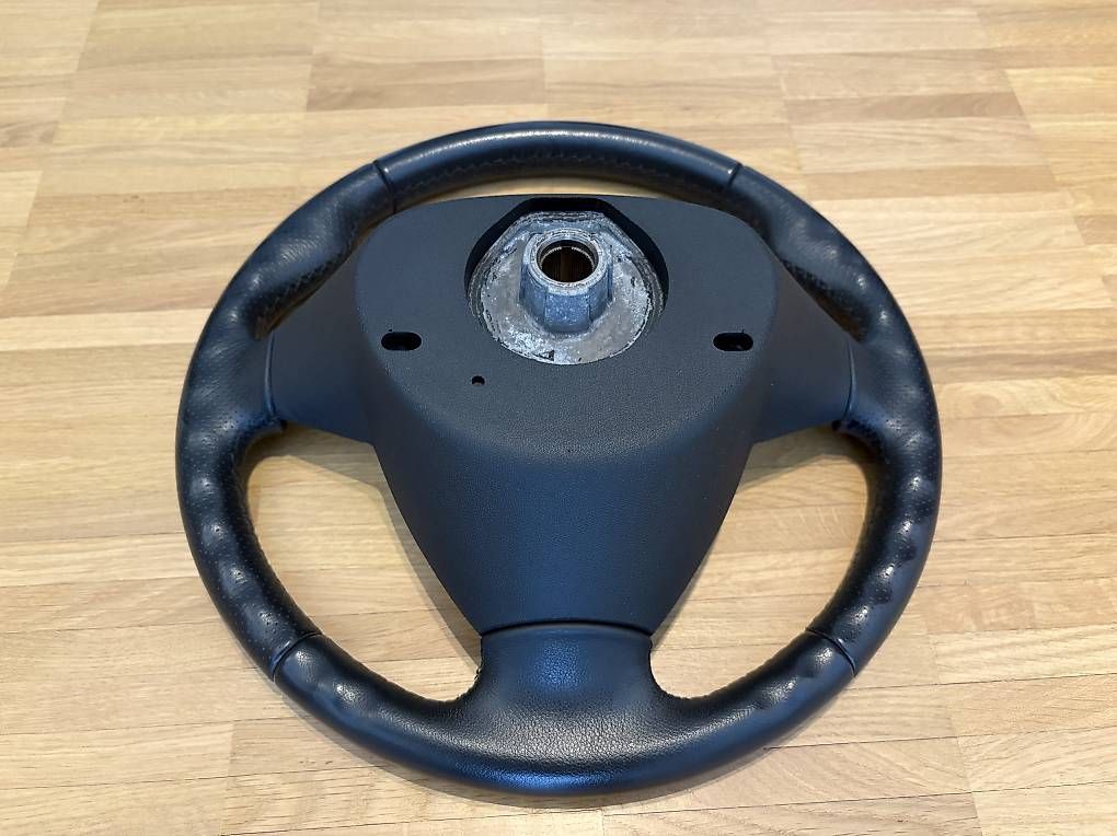 Tutti pezzi di ricambio auto: Saab 9-3, original Leder Lenkrad – Usato da Dietikon venduto da BossBoss11 3