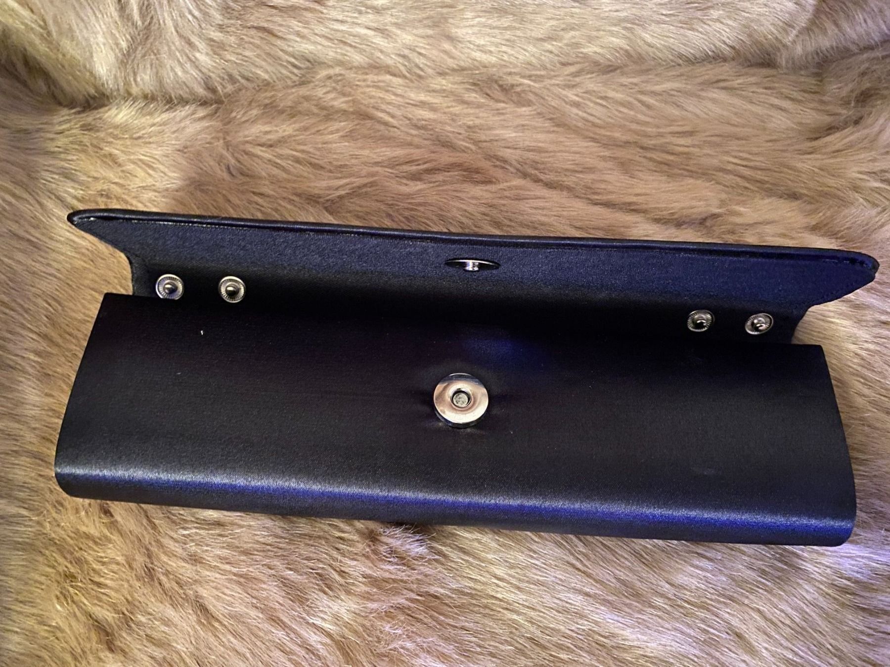 Borse da donna: Clutch schwarz Wie Neu – Usato da Dübendorf venduto da Levintreyer 3