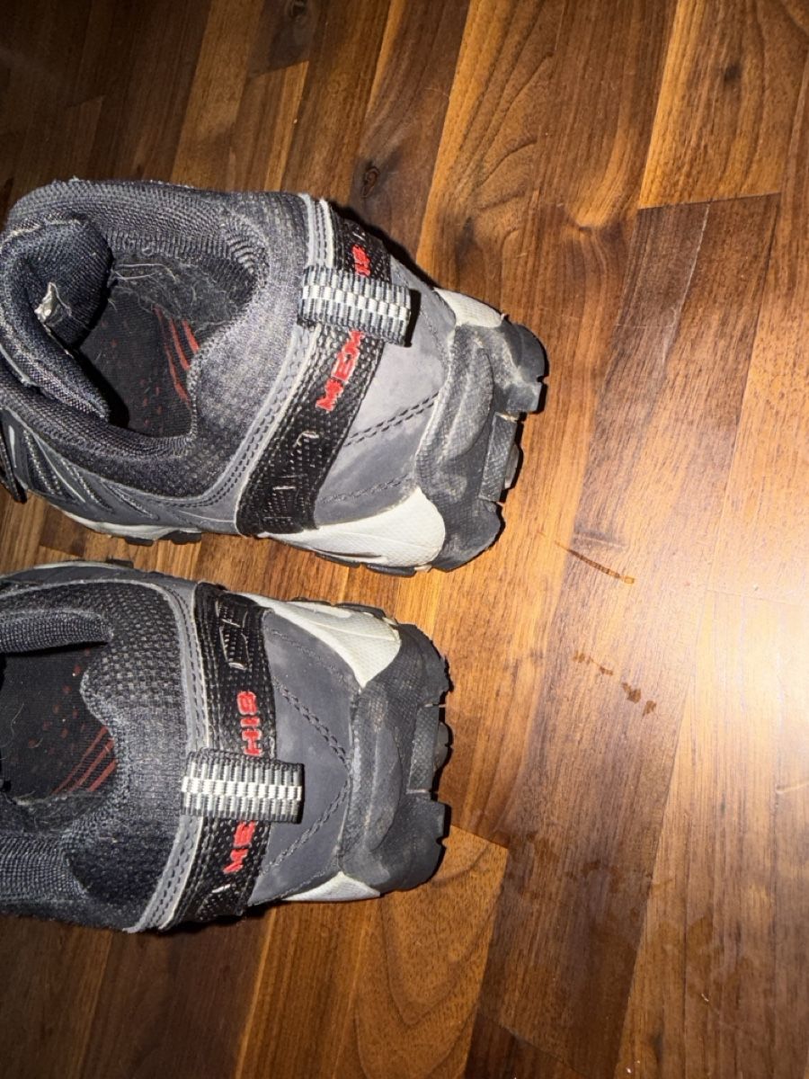 Scarpe da uomo: Wanderschuhe Memphis One wasserdicht Grösse 42 – Usato da Winterthur venduto da Winti_Deal 4