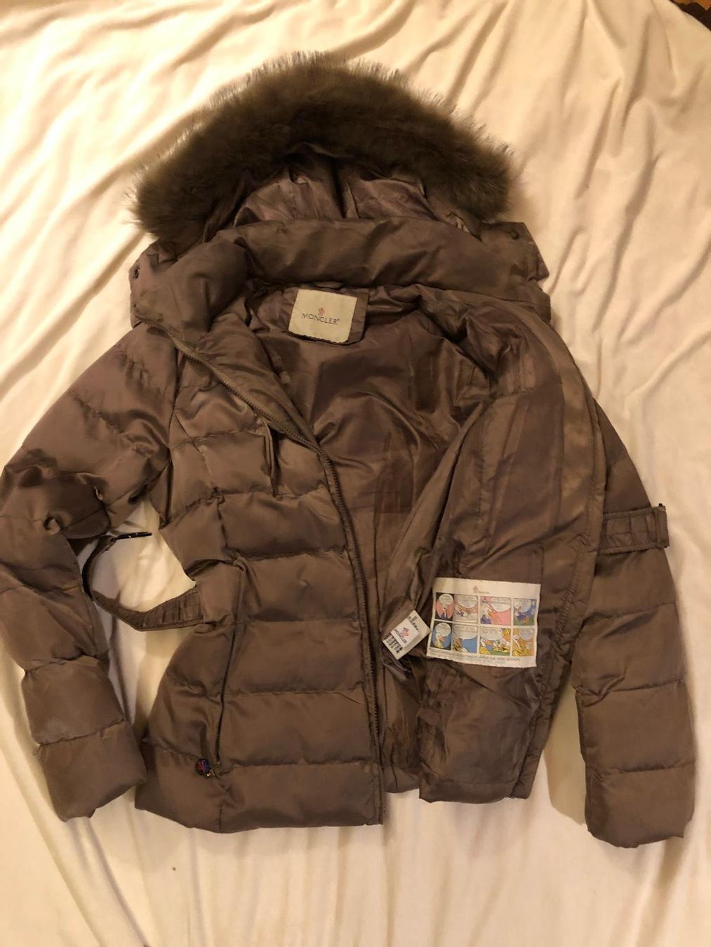 Moncler Giacche: MONCLER DAMEN DAUNENJACKE GR 38 – Usato da Rümlang venduto da ane_y72d 1