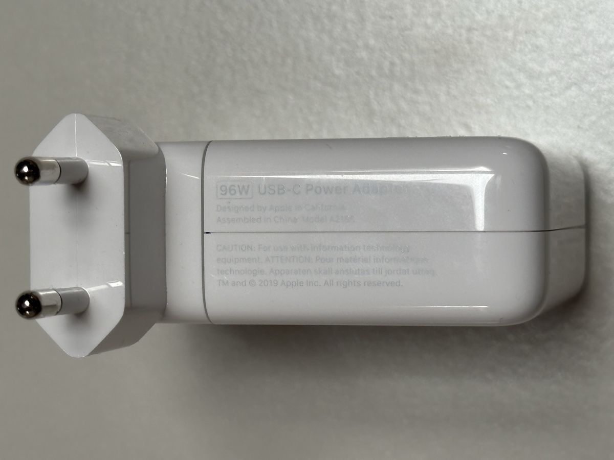 Apple Caricabatterie: Apple 96W USB-C Power Adapter Charger Cable Wire MacBook Pro – Usato da St. Gallen venduto da S_rnw2 2