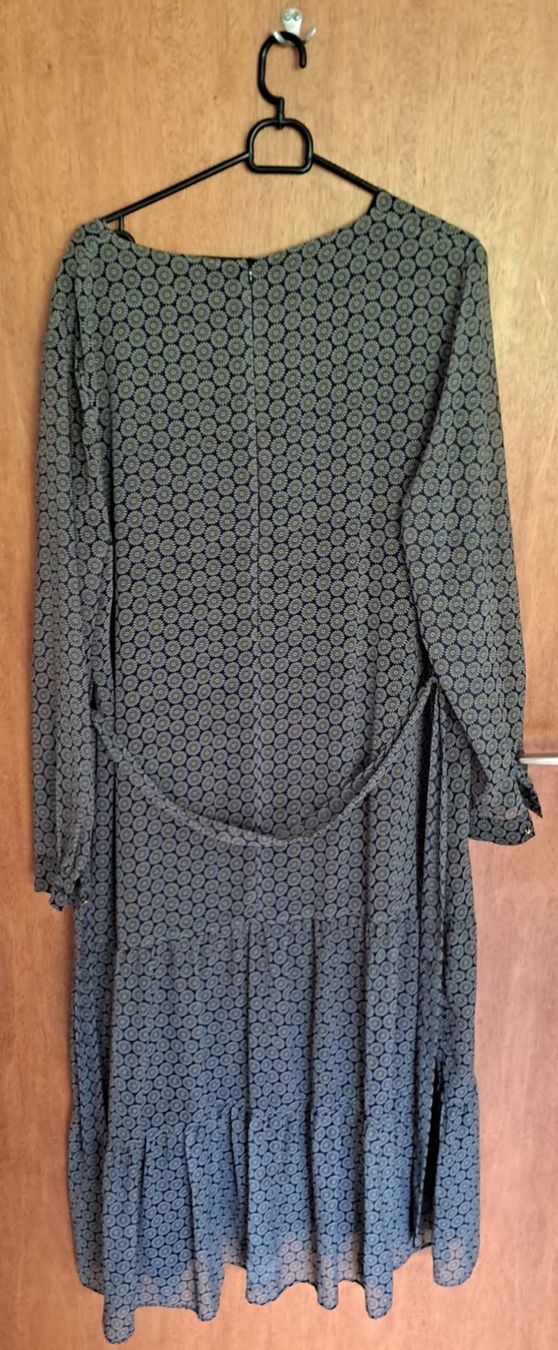 Kleider: Sehr schönes Kleid von Manor – Gebraucht aus Eschert von PS.. 1