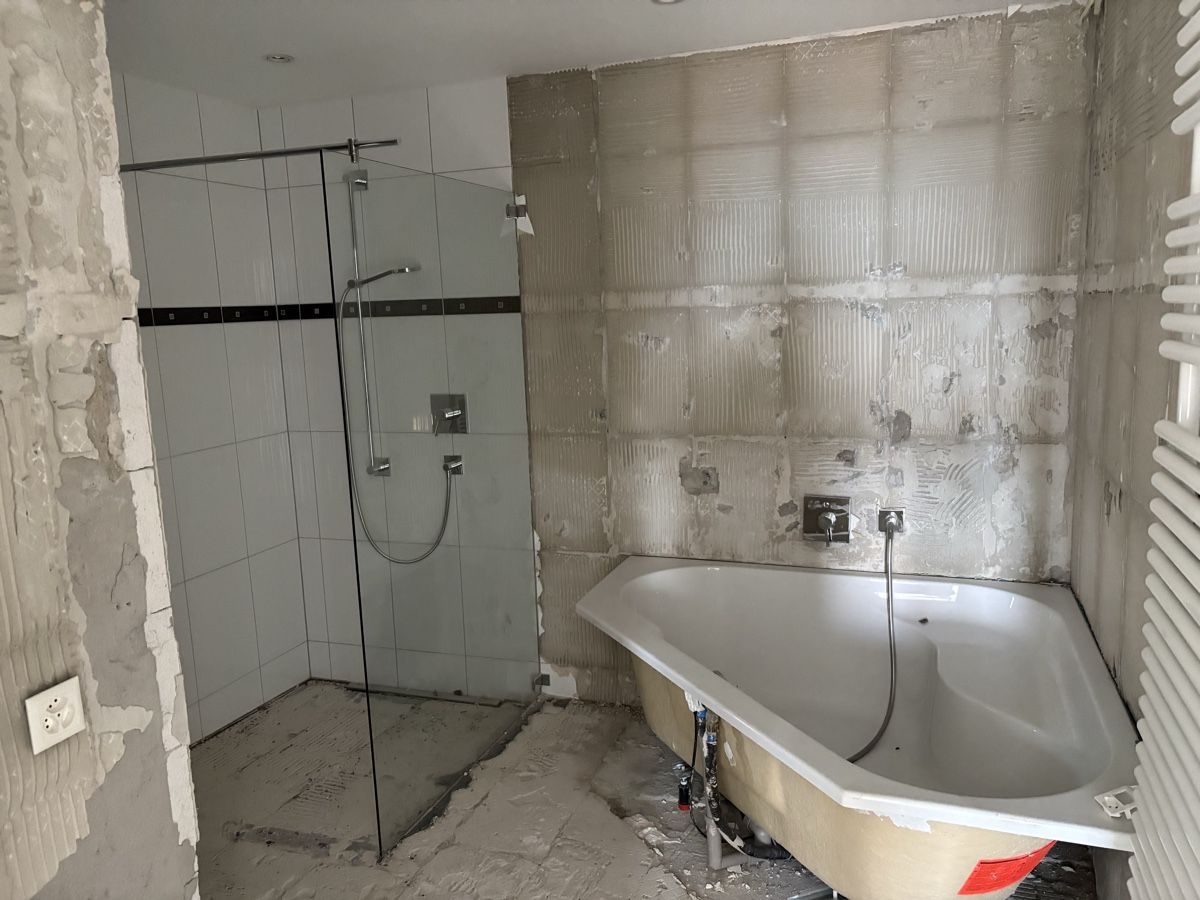Badewannen: Badewanne – Gebraucht aus Horn von jan_97hy