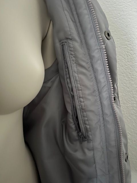 Gilet & Giacche: Gilet Gr. S / M, Neu! – Nuovo (secondo la descrizione) da Walenstadt venduto da ricamul 4