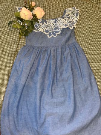 Stunning blue dress with collar age 9/10 - 140cm