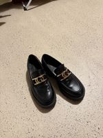 schwarze Loafers von Guess, wie neu!
