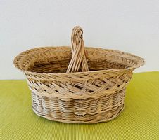Korb geflochten, Rattan, sehr dekorativer Aufbewahrungskorb