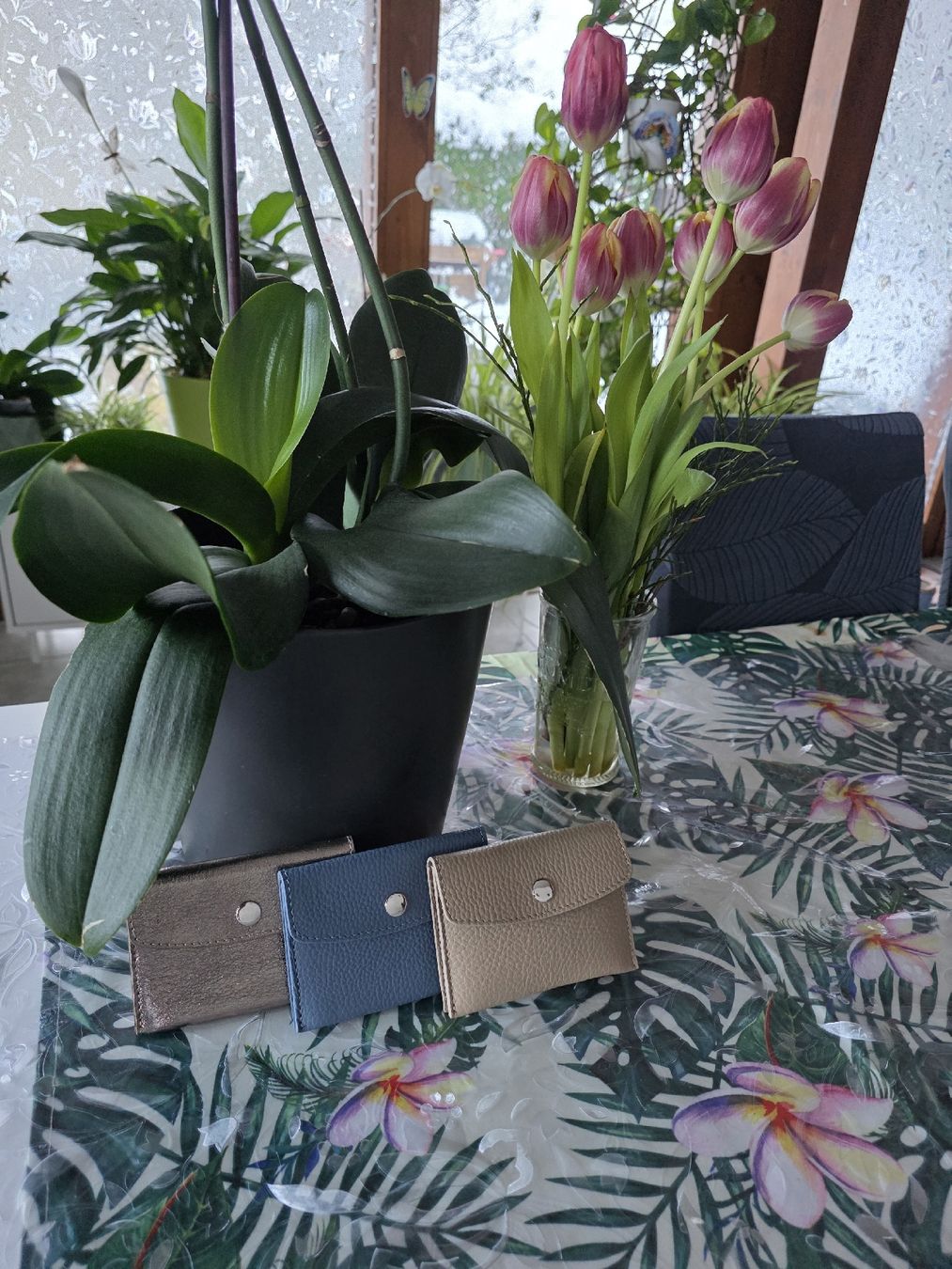 Autres vêtements & accessoires: Kartenetui aus authentischem Rindsleder Hellbeige – Neuf avec emballage d'origine à Romoos par Jewelrylover