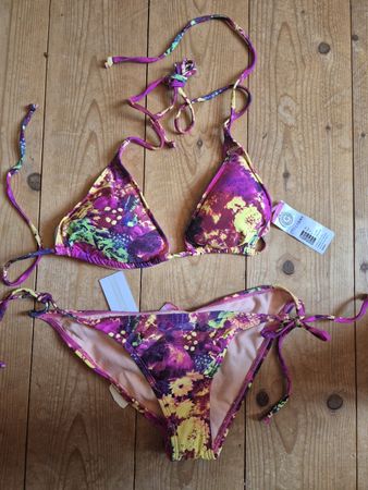 O’Neill Bikini, Gr. 36/38C, bunt, neu für den Sommer!