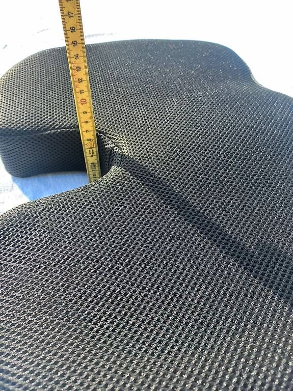 Kissen: Ergonomisches Sitzkissen schwarz – Gebraucht aus Frauenkappelen von Chruetzhubel 4
