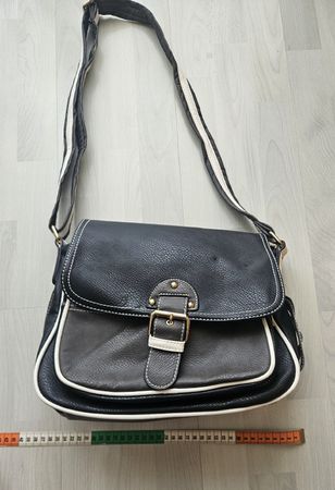 Leder Umhängetasche schwarz grau guter Zustand. 