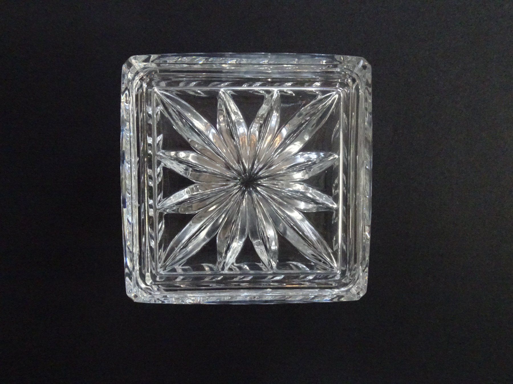 Tutte le decorazioni: Glasdose – Usato da Winkel venduto da rsuzh