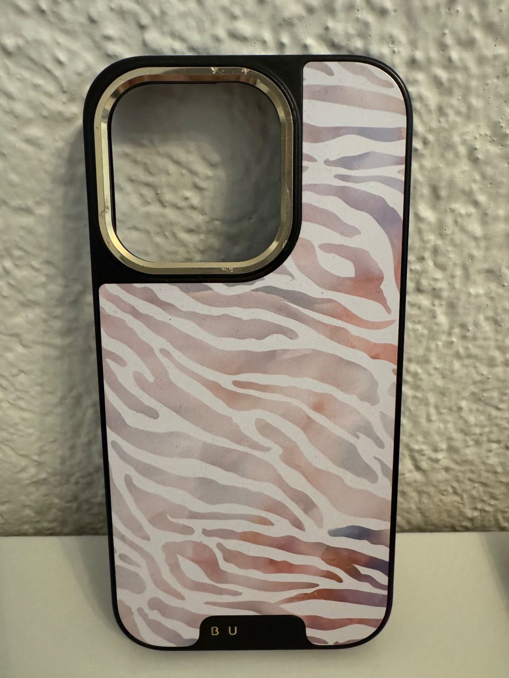 Covers & Schutzfolien: BURGA ELITE Handyhülle iPhone 15 pro – Gebraucht aus Menziken von a-m-y 1