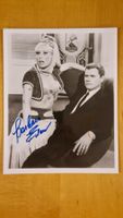 Larry Hagman + Barbara Eden, 2 Original Autogramme auf Foto
