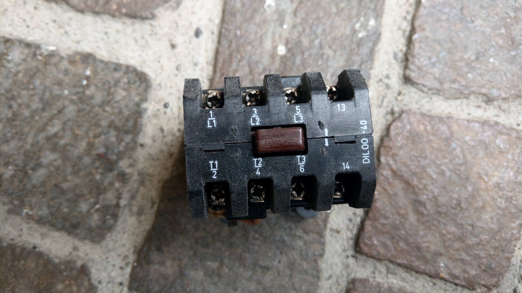 Componenti elettronici: Universal Schütz - Relais – Usato da Bern venduto da ksliqbe 4