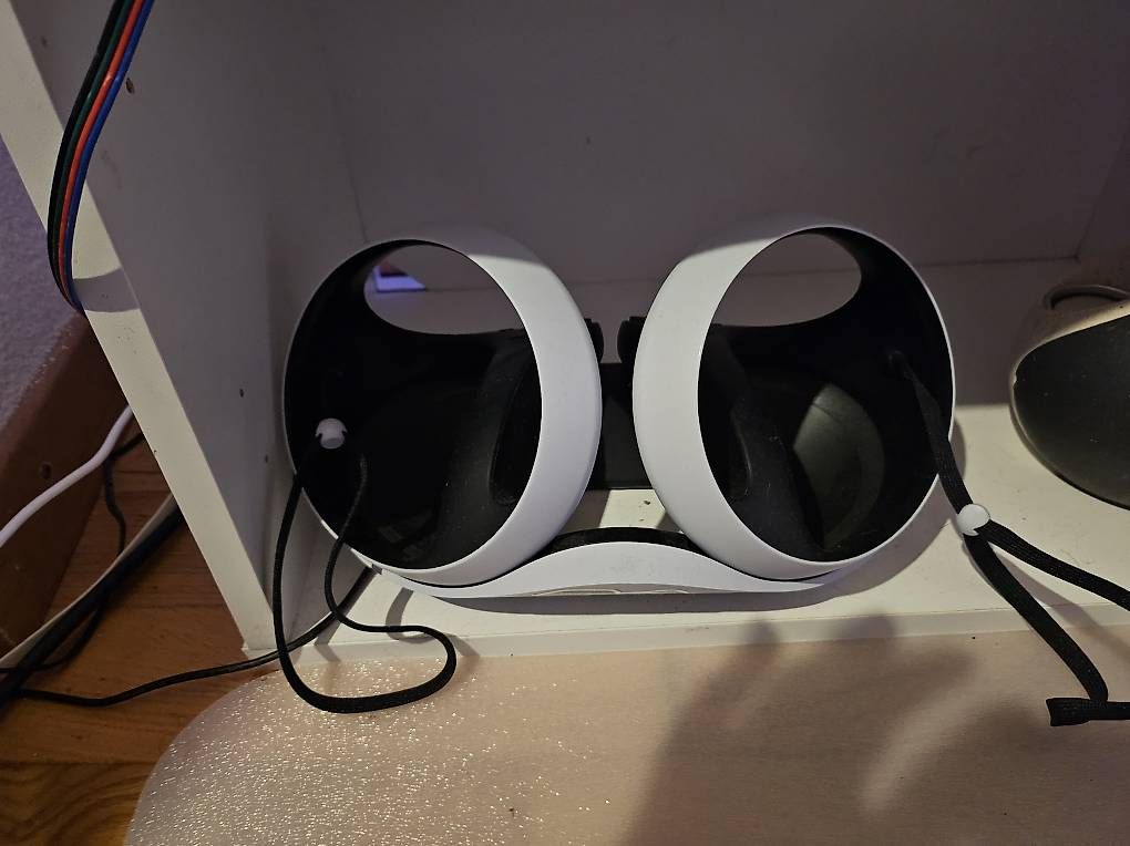 VR Brille: Casque VR PS5 – Gebraucht aus Aigle von led_8nd2 1