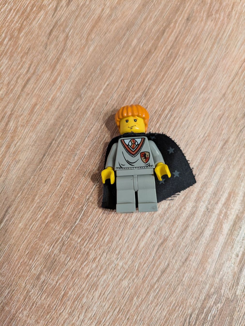 Lego Kit di costruzioni: LEGO HARRY POTTER - RON WEASLEY - MINIFIGURE – Usato da Losone venduto da AlpineLayer