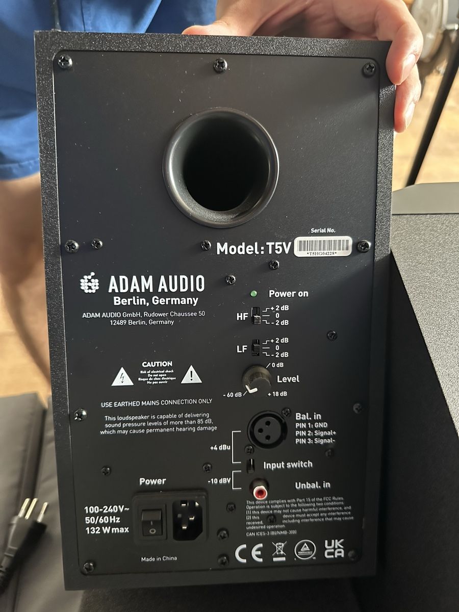 Adam Audio Haut-parleurs: 2x ADAM Audio T5V with audio interface – D'occasion à porrentruy par alp_62jd 3