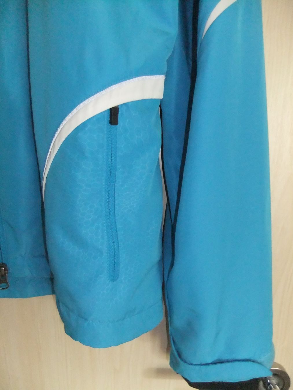 Odlo Giacche: Odlo Damenjacke Gr. 42/44 – Usato da Schleitheim venduto da cabrio58 3