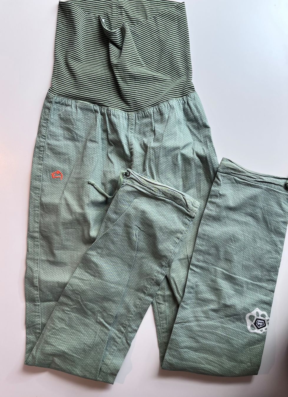 E9 Pantaloni: Kinder Boulderhose E9 Gr. 158 – Usato da Pratteln venduto da asw_w28p