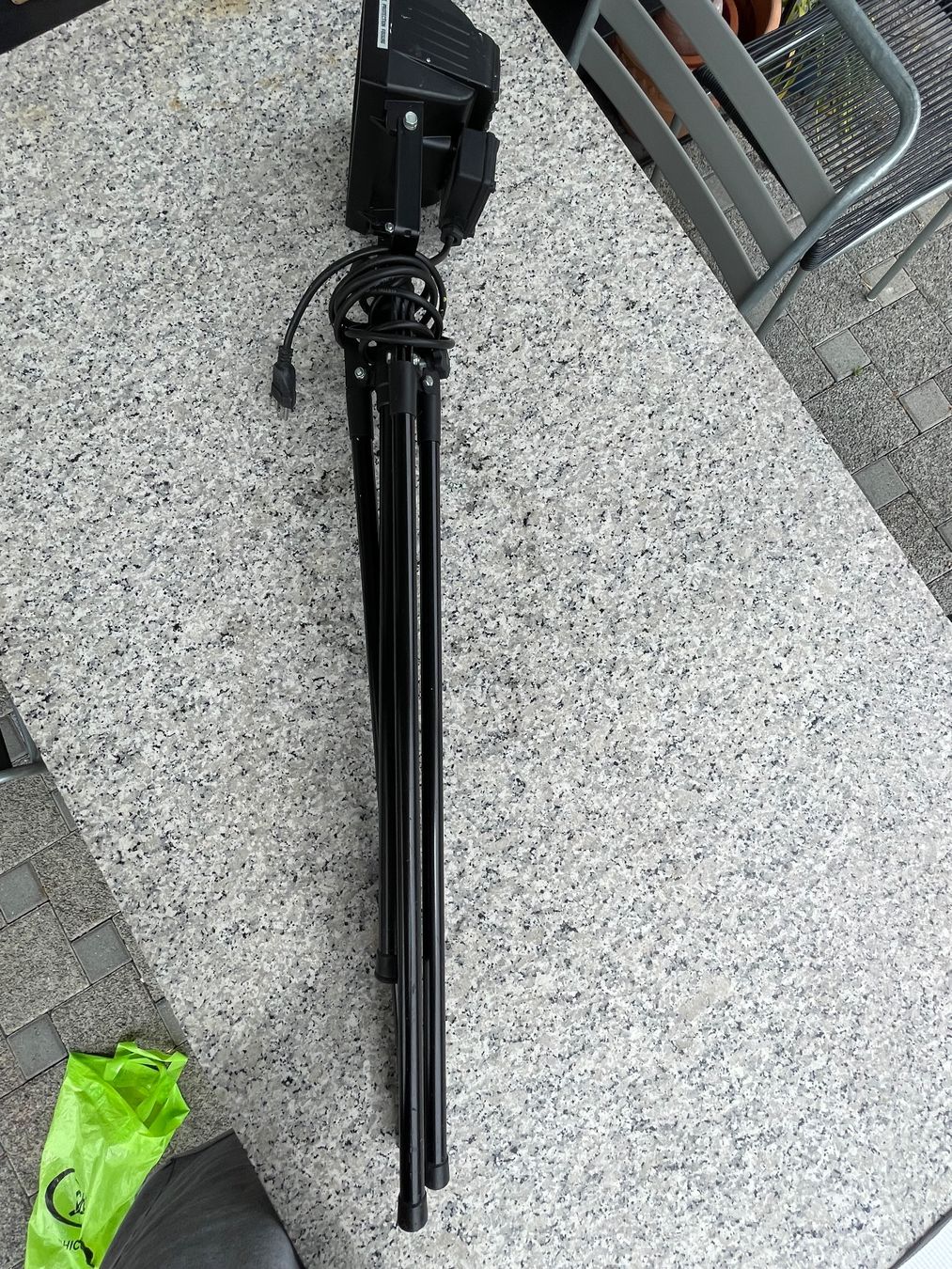Lampade: Halogen-Baulampe/Scheinwerfer auf Stativ +Ersatzhalogenstäbe – Usato da Winterthur venduto da moschtli20 6