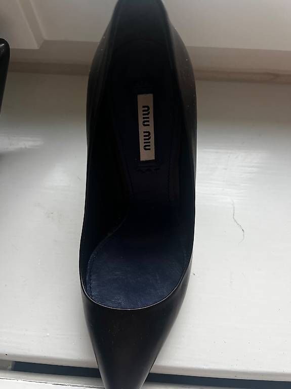 Scarpe da donna: Miu Miu Pumps 351/2 / 36 – Usato da Luzern venduto da 4coco 1