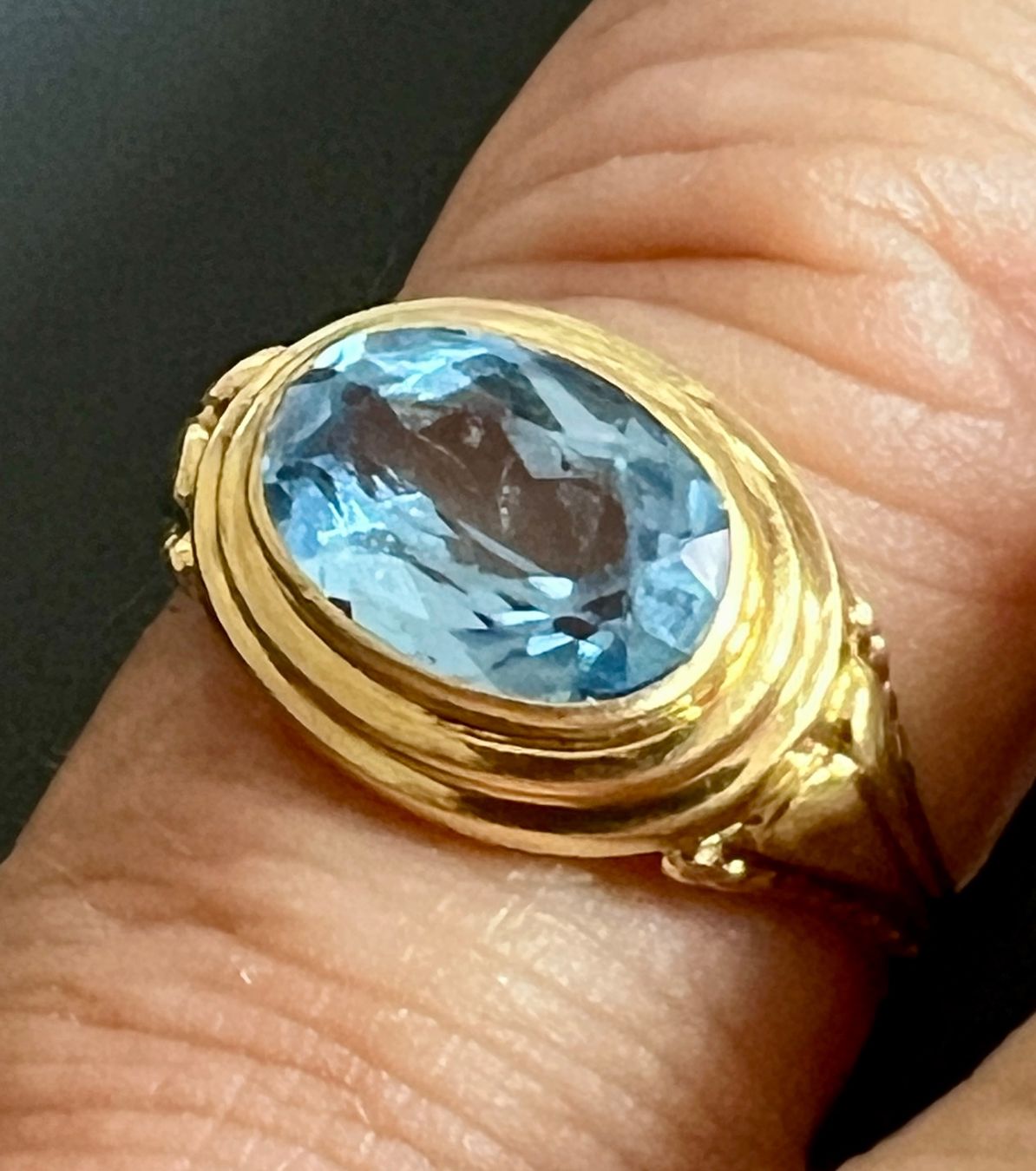 Anelli: Gold-Ring 18K mit hellblauem Schmuckstein – Usato da Chur venduto da Penting1935 8