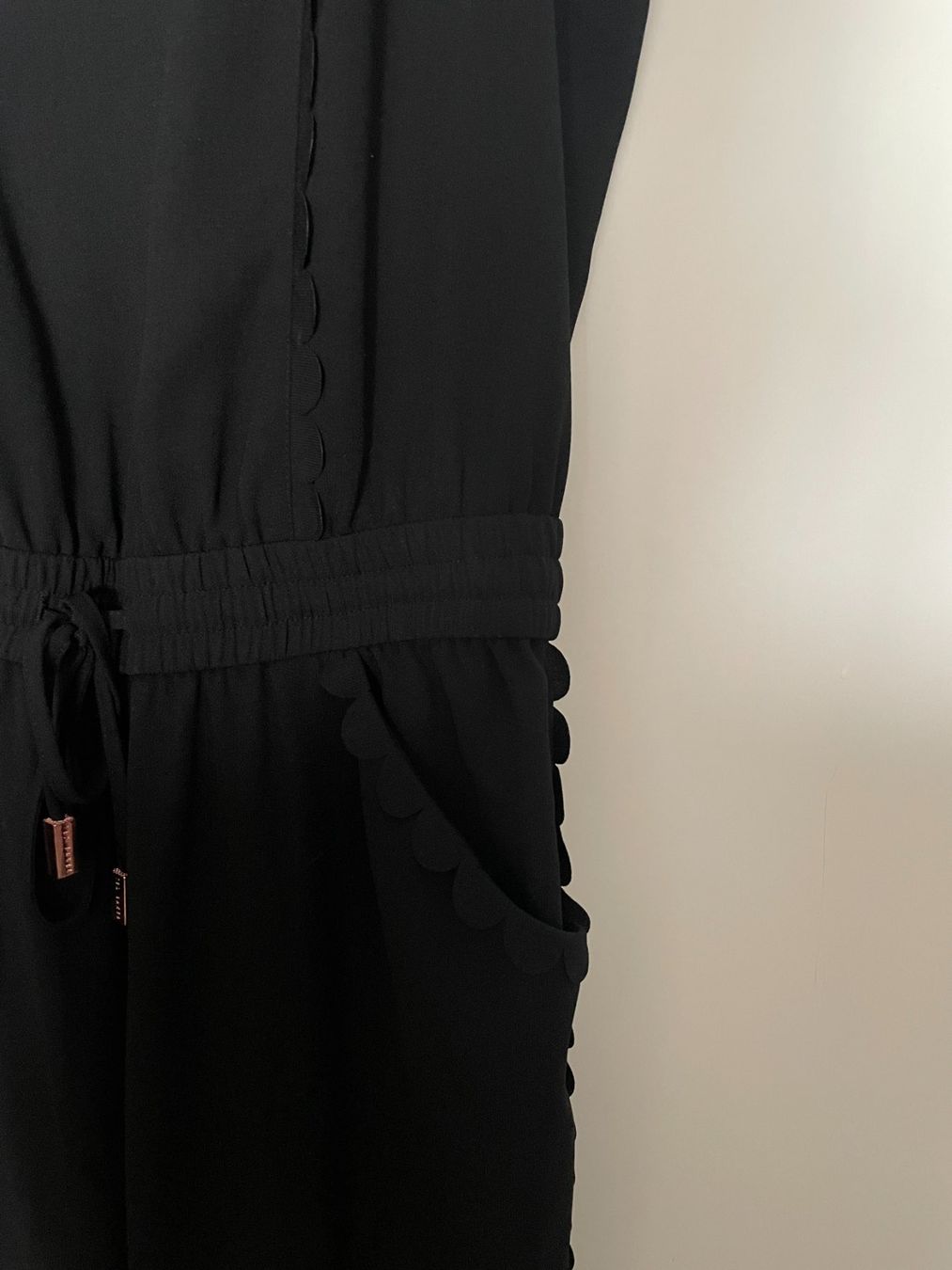Ted Baker Tute: TedBaker Jumpsuit – Usato da Zürich venduto da pa_z9kc 2