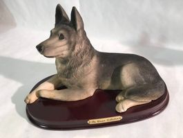 Figurine Chien Berger Allemand en résine.