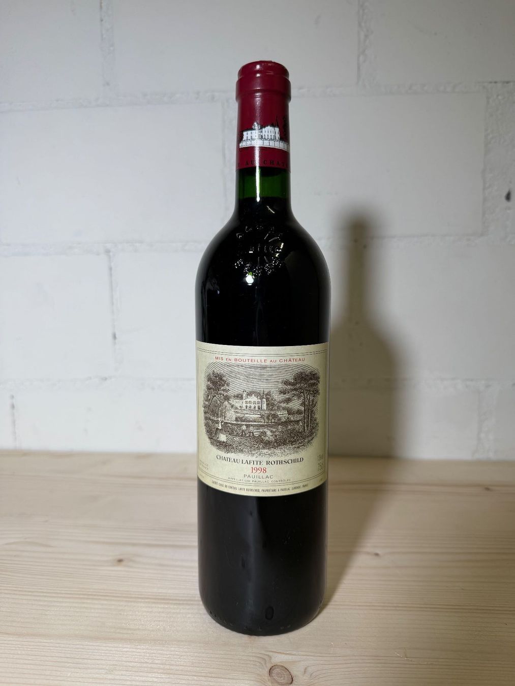 Lafite Rothschild Vino: Château Lafite Rothschild – Nuovo (secondo la descrizione) da Root venduto da Jo.Di