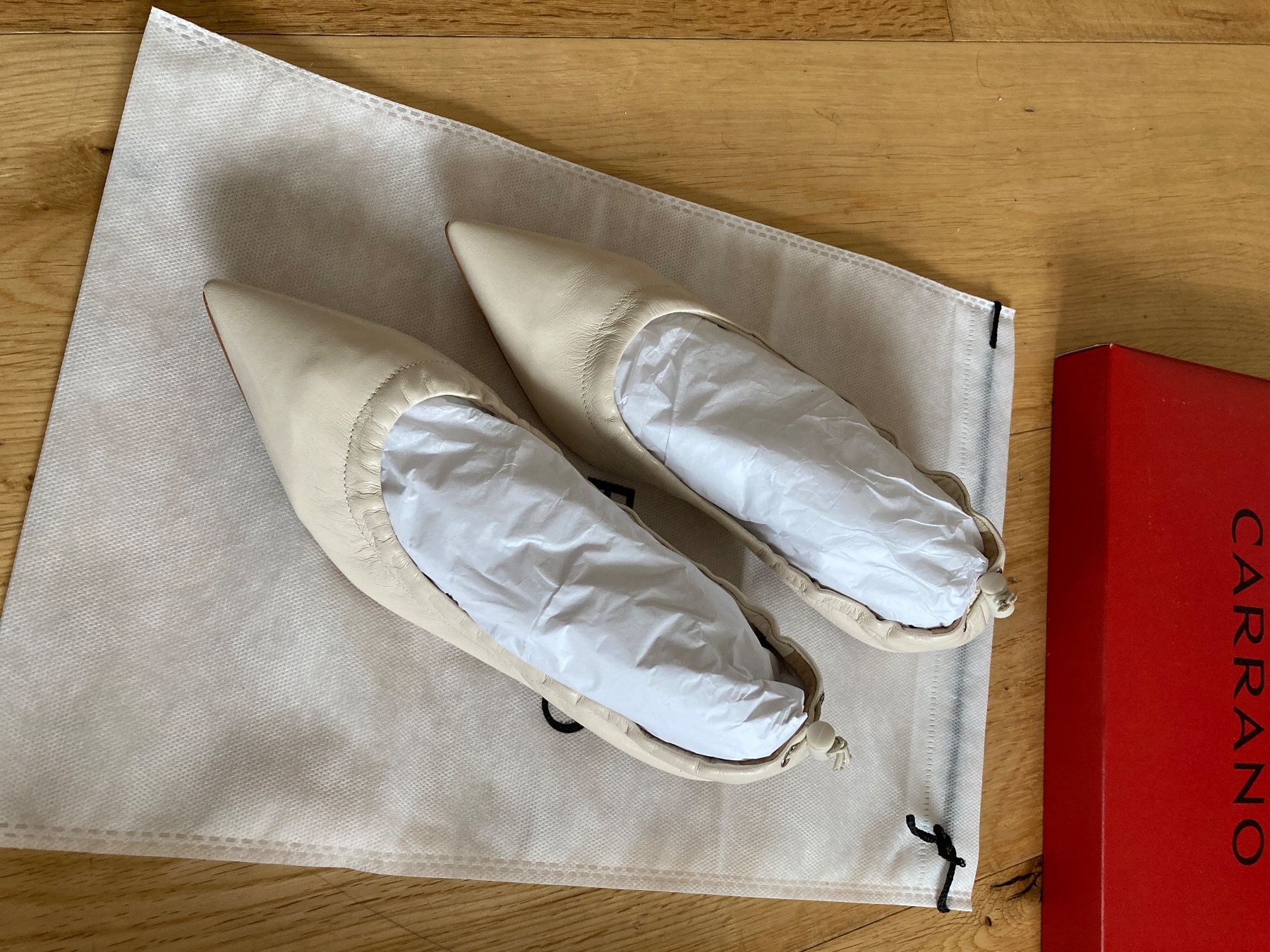 Scarpe da donna: Carrano - Soft Updated Ballerina Creme – Nuovo e nell'imballaggio originale da Oberriet SG venduto da meb1999 1