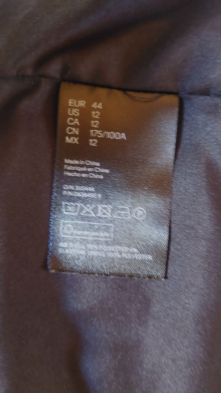 H&M Jacken: Très joli blazer, taille 44 – Neu (gemäss Beschreibung) aus Marsens von fripe-milodon 4
