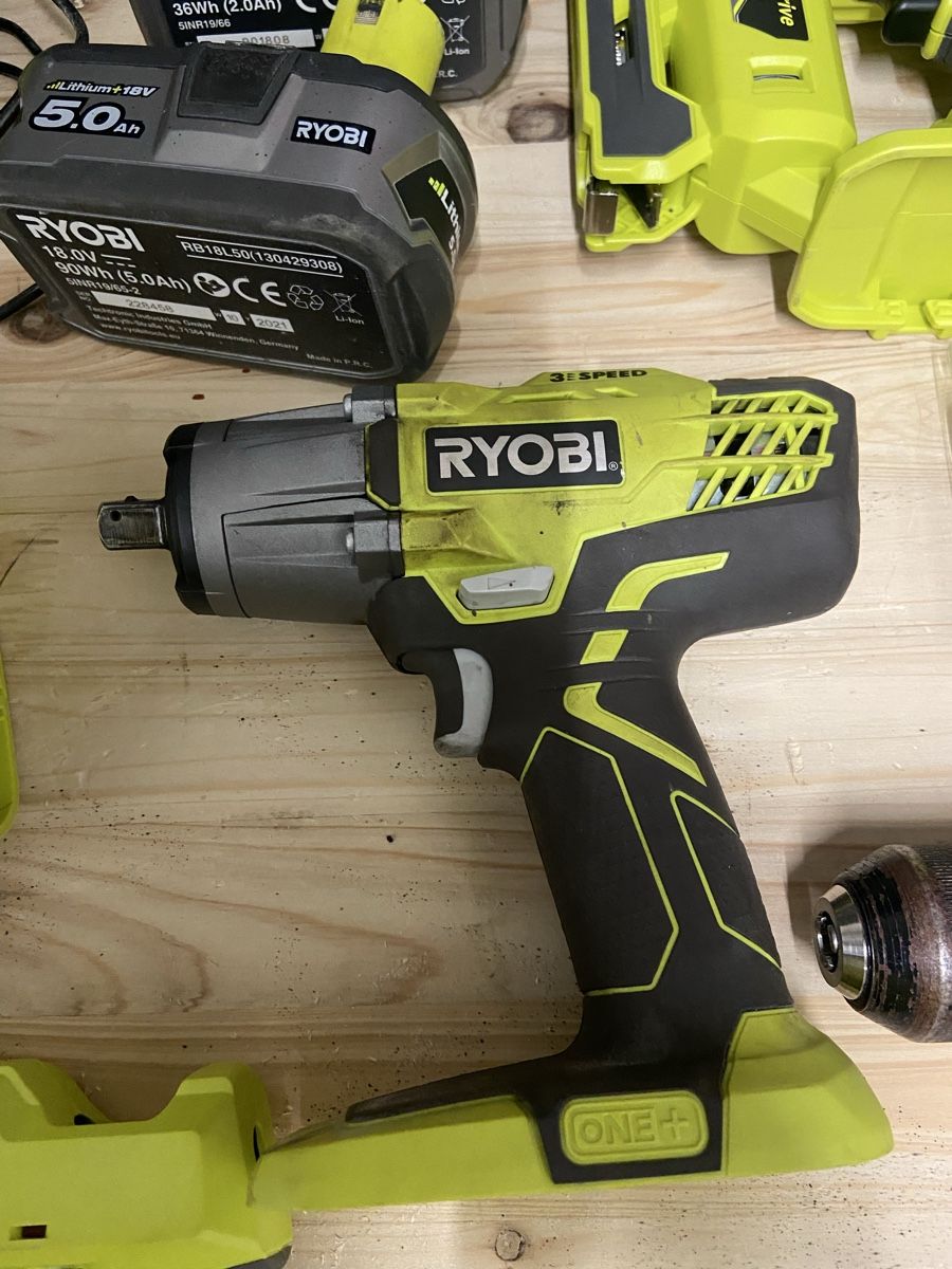 Ryobi Alle Werkzeuge: Outils Ryobi – Gebraucht aus La Tour-de-Trême von Riton2390 9
