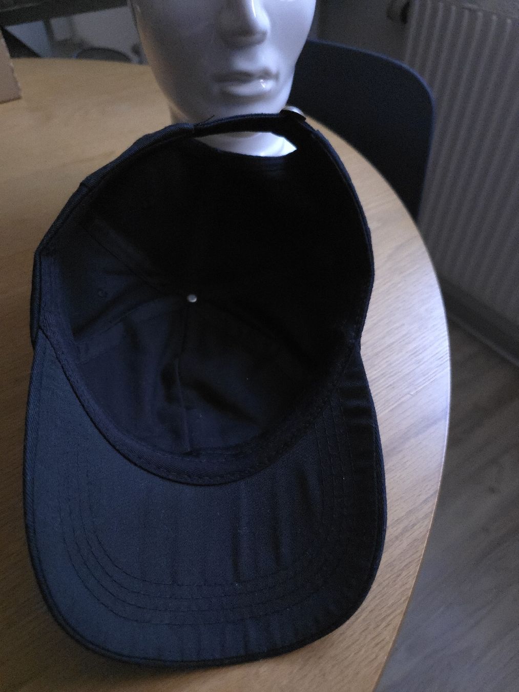Sonstige Kleidung & Accessoires: FedUp. Baseball Cap.Schwarz. Unisex – Gebraucht aus Interlaken von NataliiaS 1