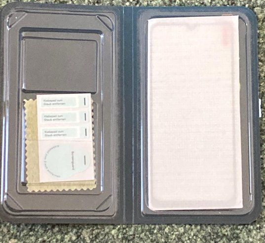 Ritocchi & pellicole di protezione: Screenguard Samsung Galaxy A32 5G Full Screen Panzerglas – Nuovo e nell'imballaggio originale da Dürnten venduto da Altwegg_Gartenbau_AG 2